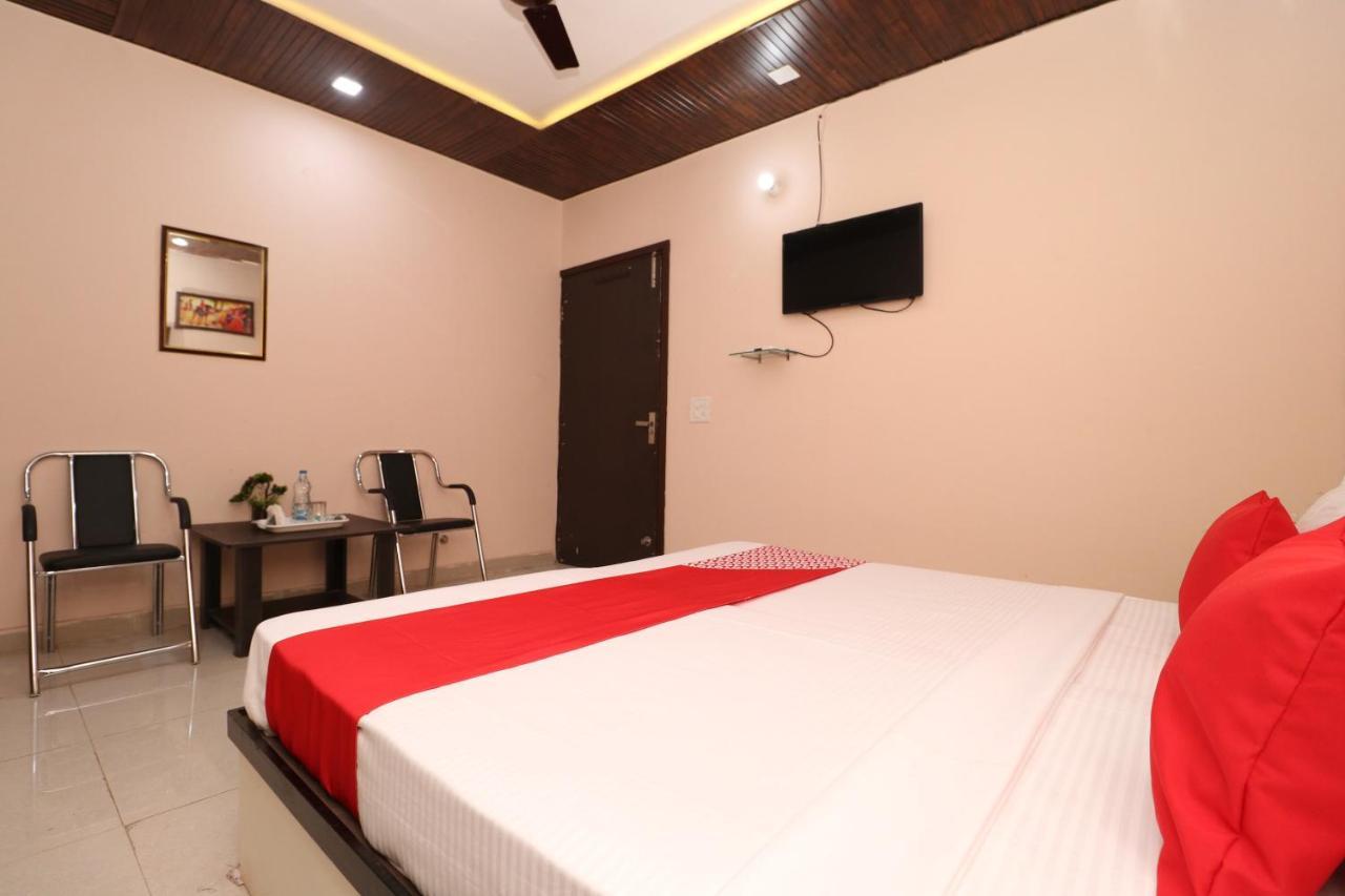 โอโย 28338 นิวไลฟ์ Hotel Banur ภายนอก รูปภาพ